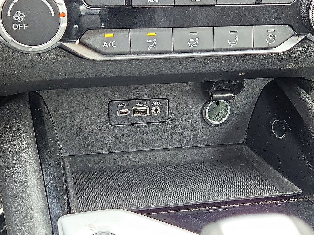 Used 2024 Nissan Altima 2.5 SV image 28