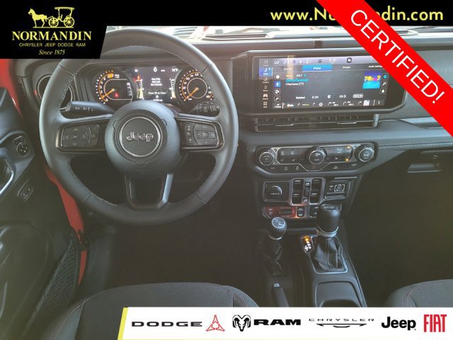 Certified 2025 Jeep Wrangler Unlimited Rubicon w/ Convenience Group AWD/4WD image 7