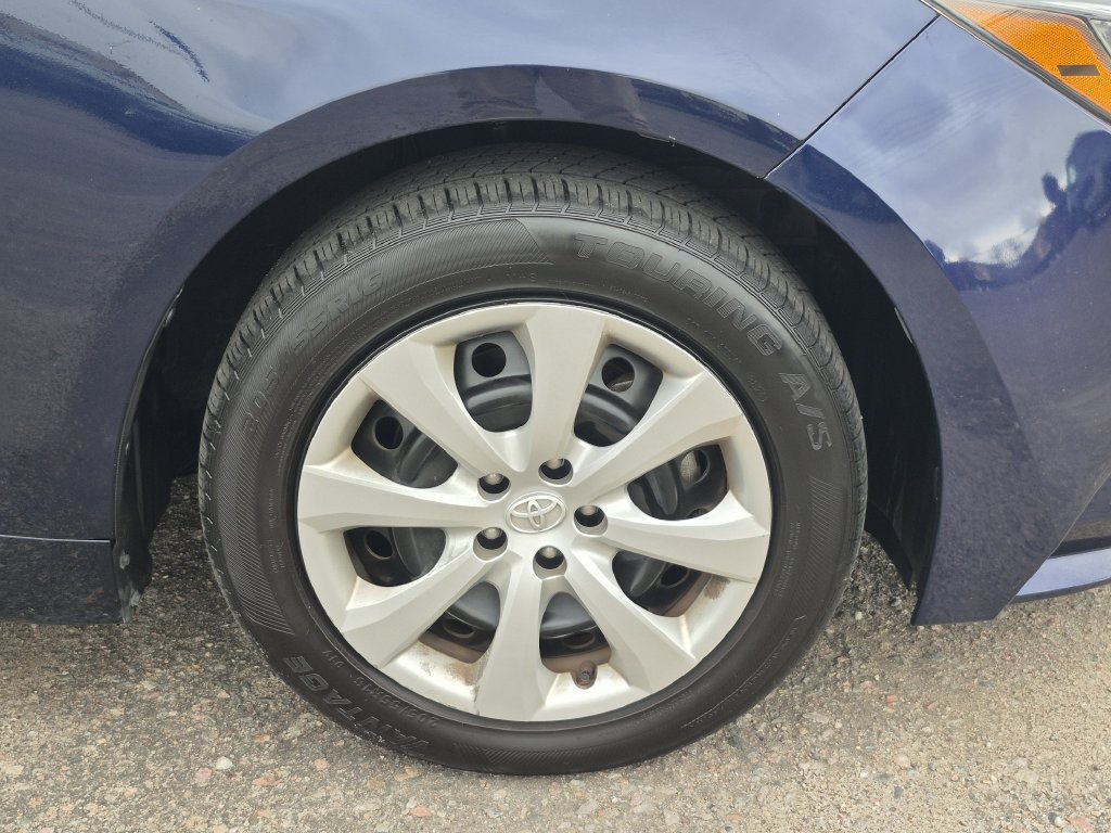 Used 2024 Toyota Corolla LE FWD image 18