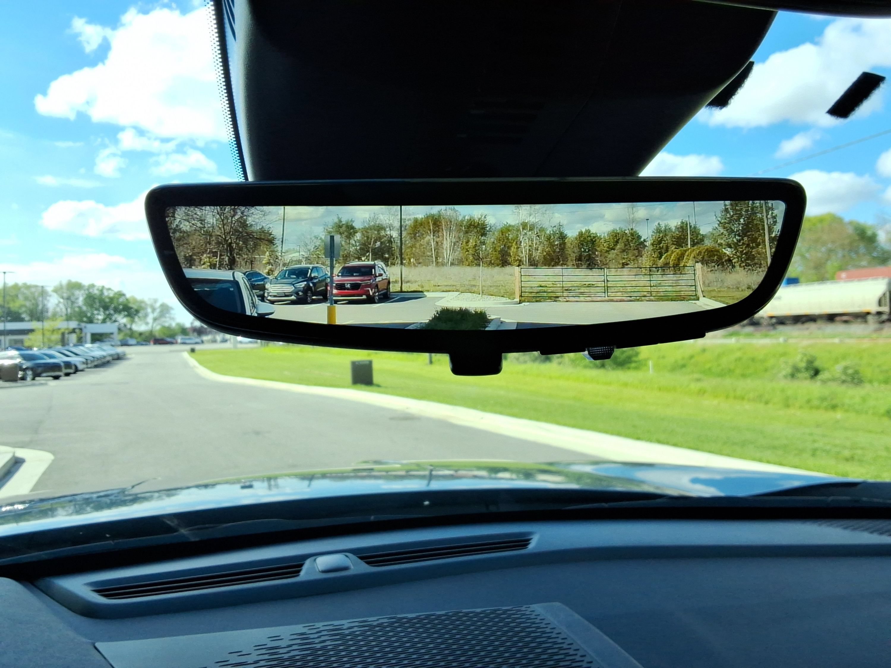 Used 2026 GMC Acadia Elevation FWD image 20