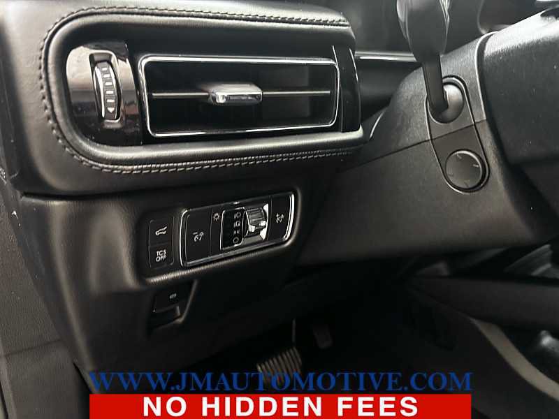 Used 2022 Lincoln Nautilus Reserve AWD/4WD image 17