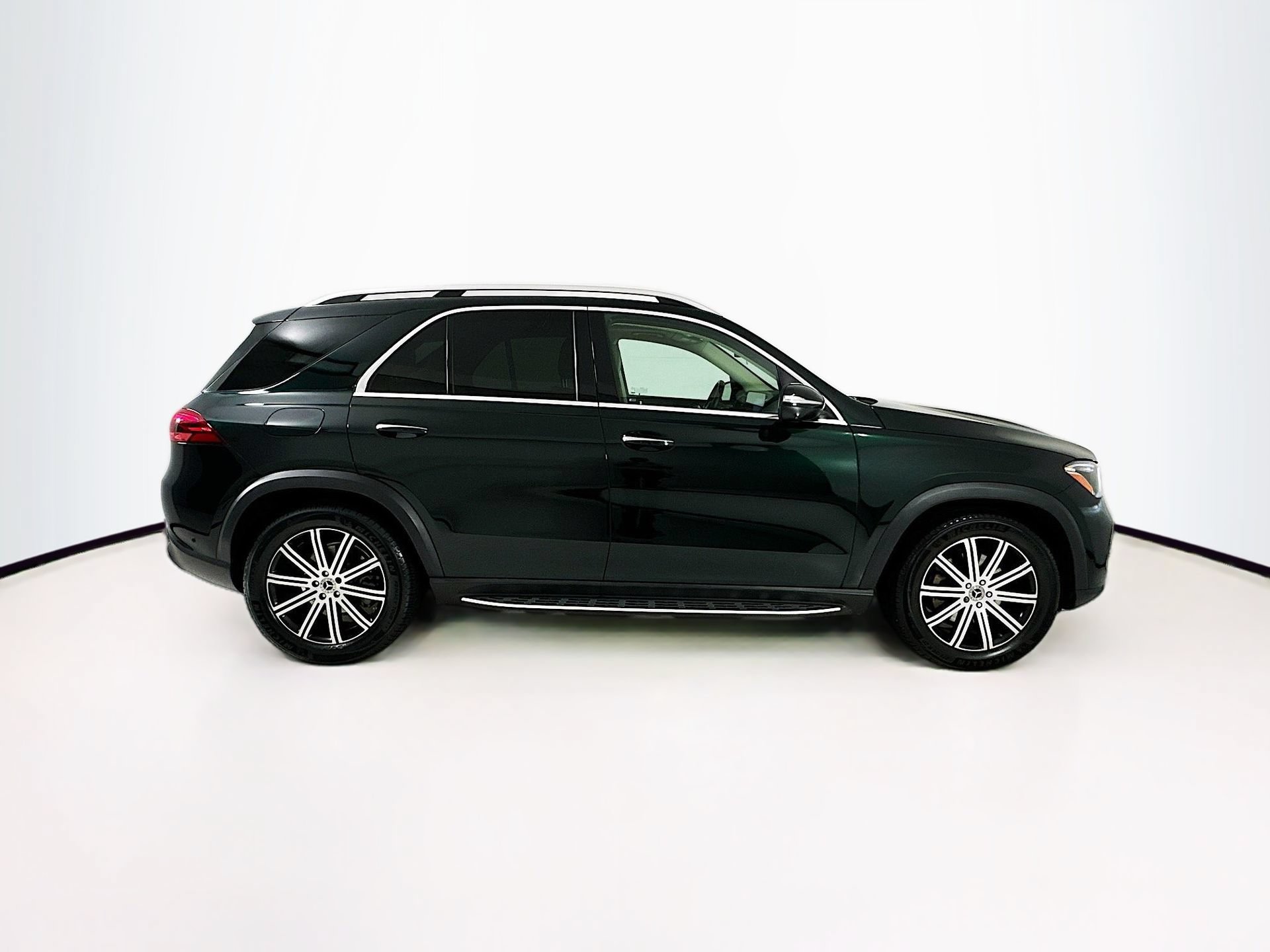 Certified 2025 Mercedes-Benz GLE 350 4MATIC image 9