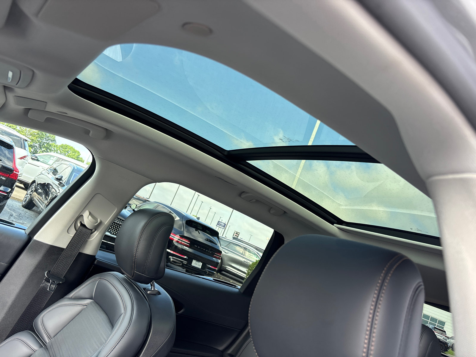 New 2026 Lincoln Nautilus Reserve AWD/4WD image 26