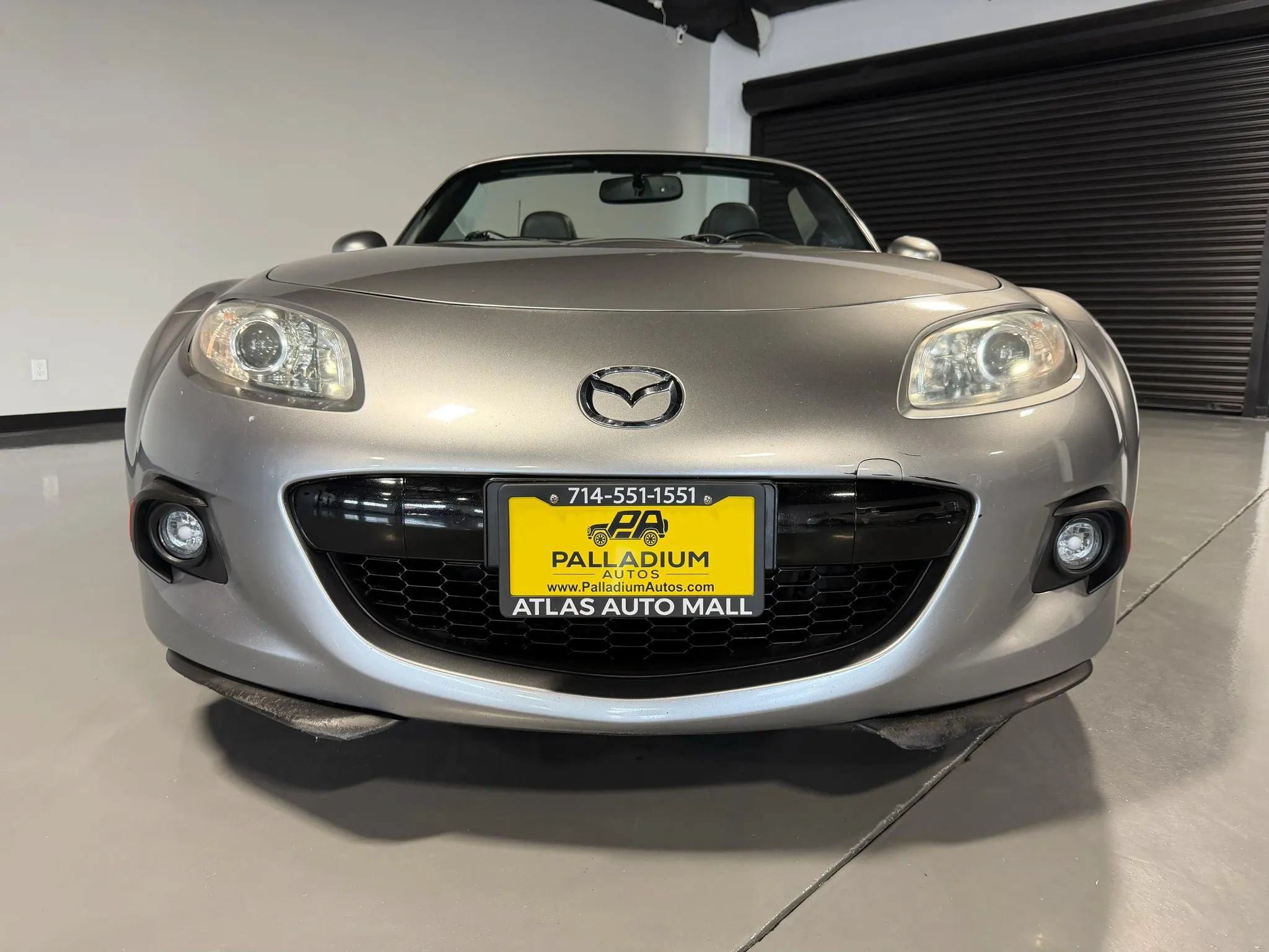 Used 2014 MAZDA MX-5 Miata Grand Touring w/ Premium Package RWD image 2