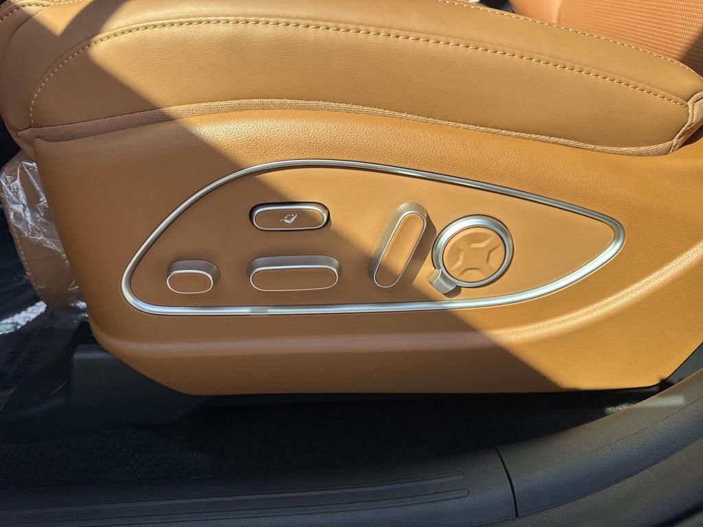 Used 2026 Hyundai Palisade Calligraphy image 10