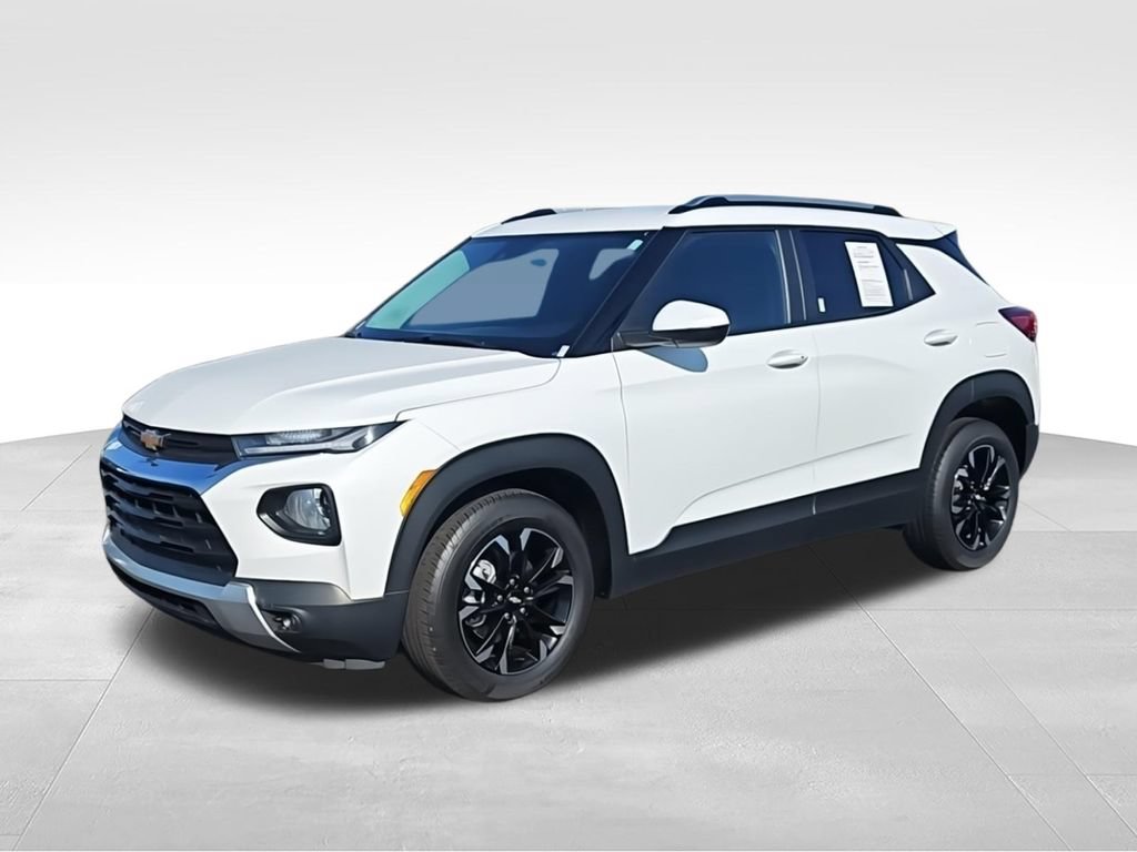 Used 2023 Chevrolet TrailBlazer LT w/ Convenience Package FWD image 4