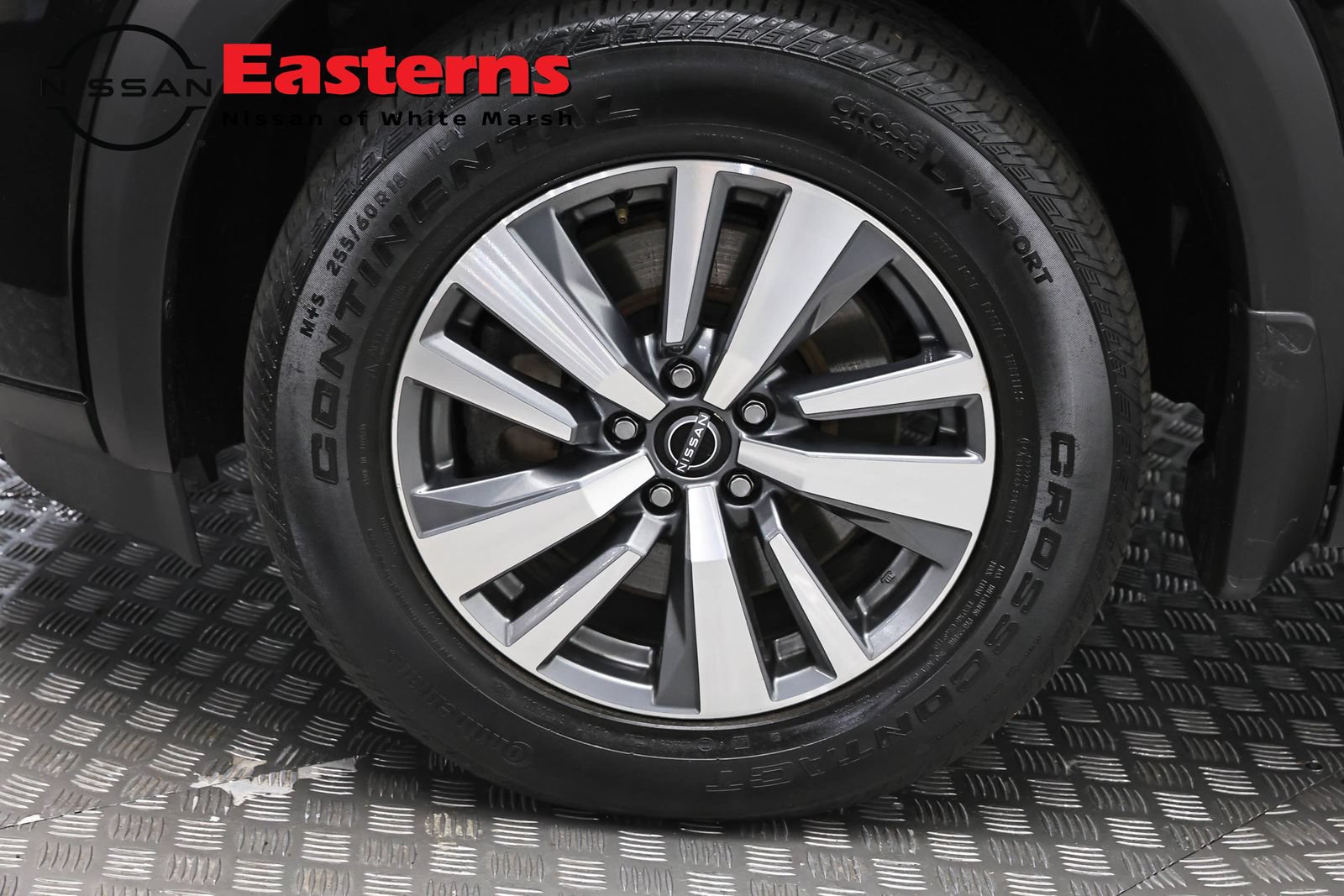 Used 2023 Nissan Pathfinder SL AWD/4WD image 32