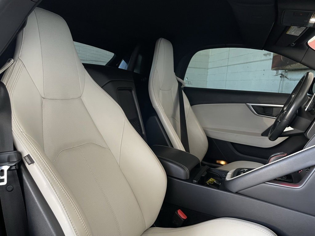 Used 2021 Jaguar F-TYPE P300 image 26