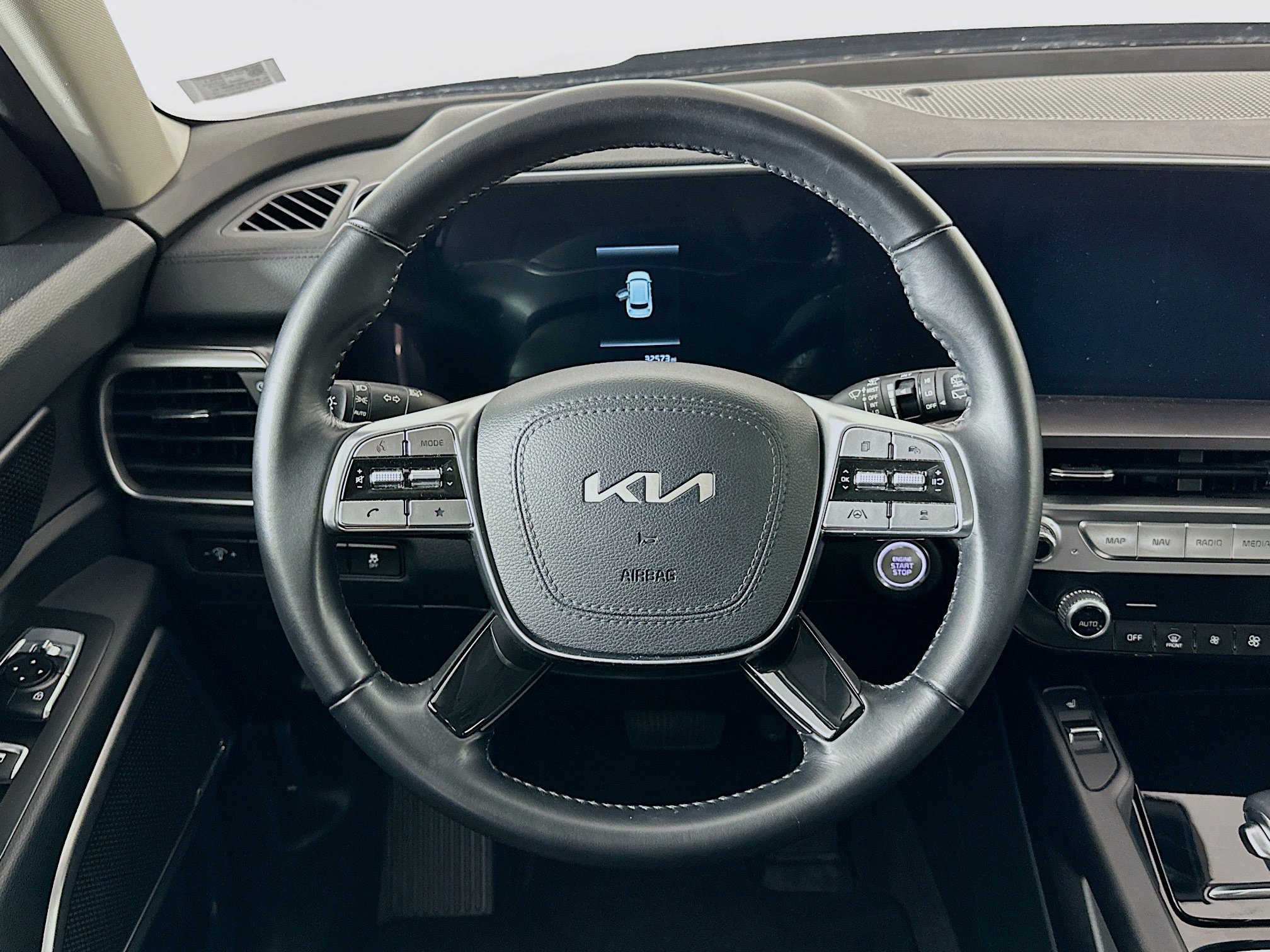Used 2025 Kia Telluride S AWD/4WD image 18