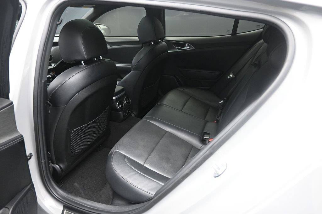 Used 2022 Kia Stinger GT1 AWD/4WD image 22