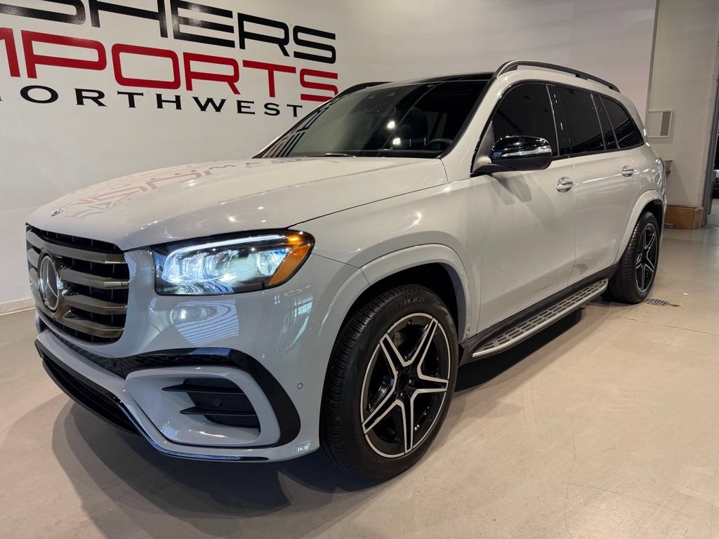 Used 2025 Mercedes-Benz GLS 450 4MATIC w/ AMG Line Exterior image 2