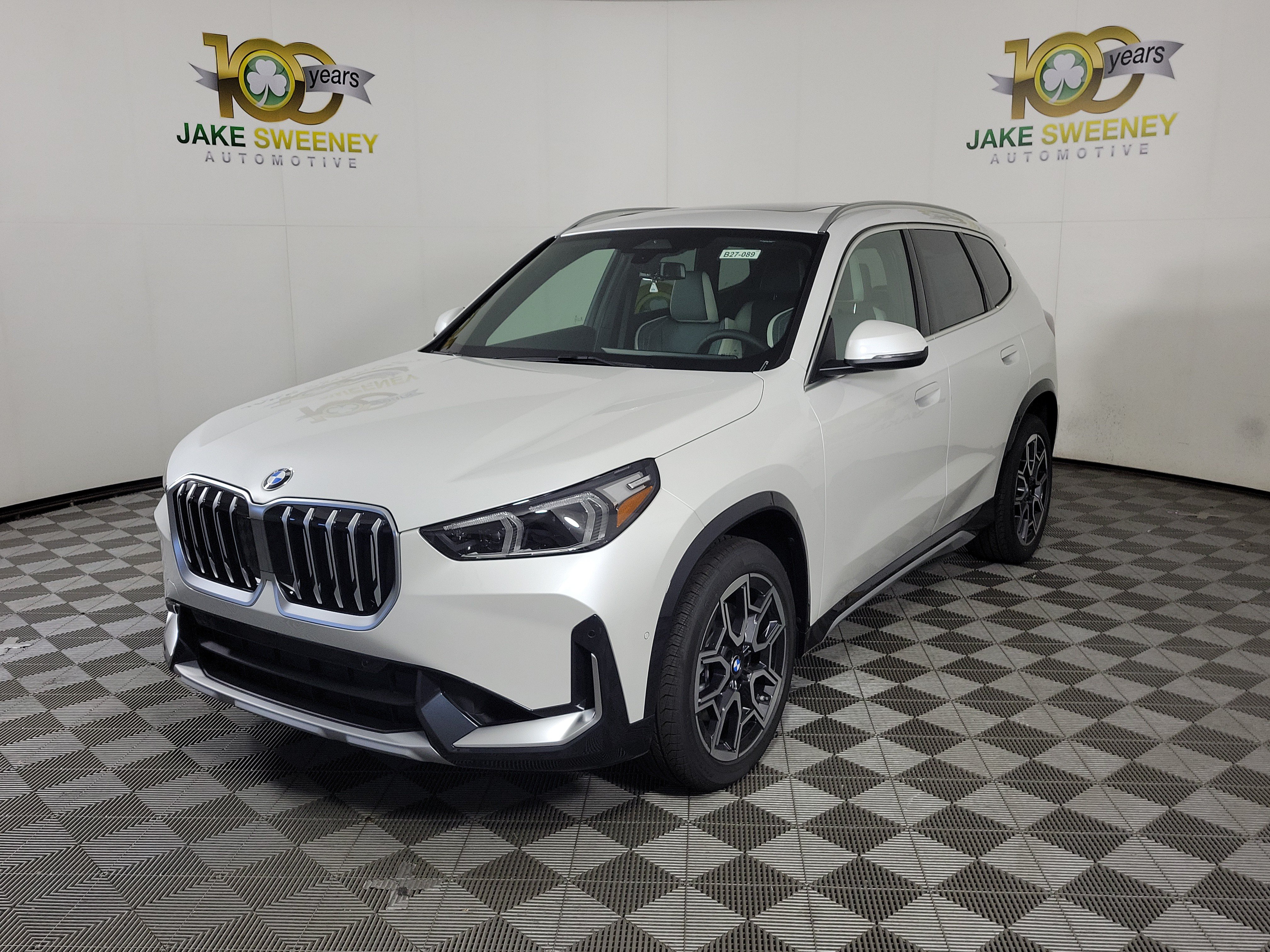 New 2027 BMW X1 xDrive28i AWD/4WD image 3