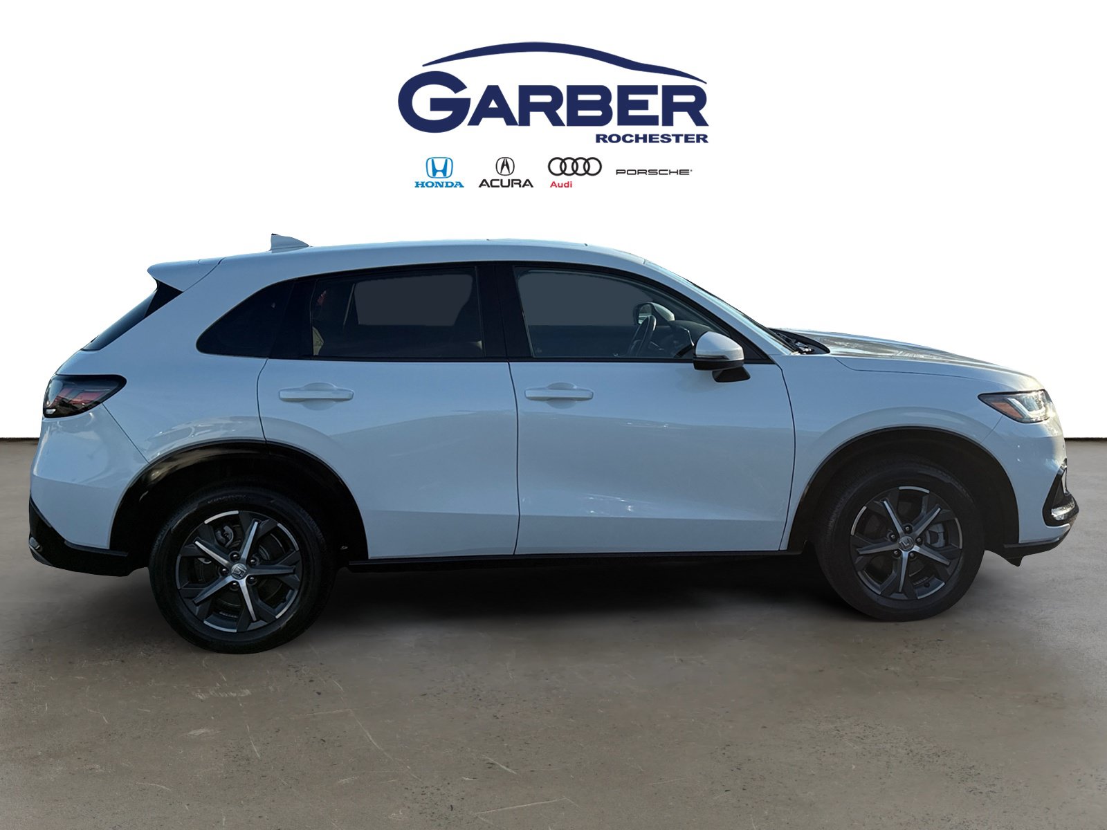 Used 2023 Honda HR-V EX-L image 9