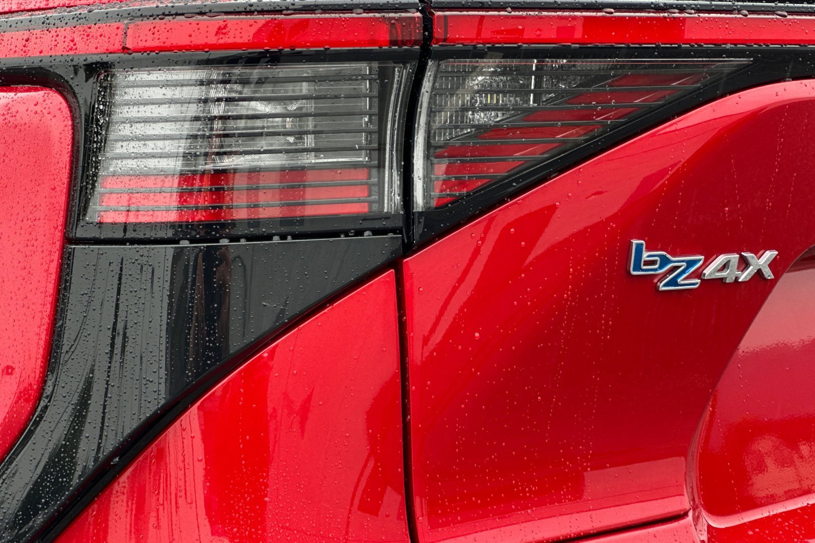 Used 2023 Toyota bZ4X Limited image 30