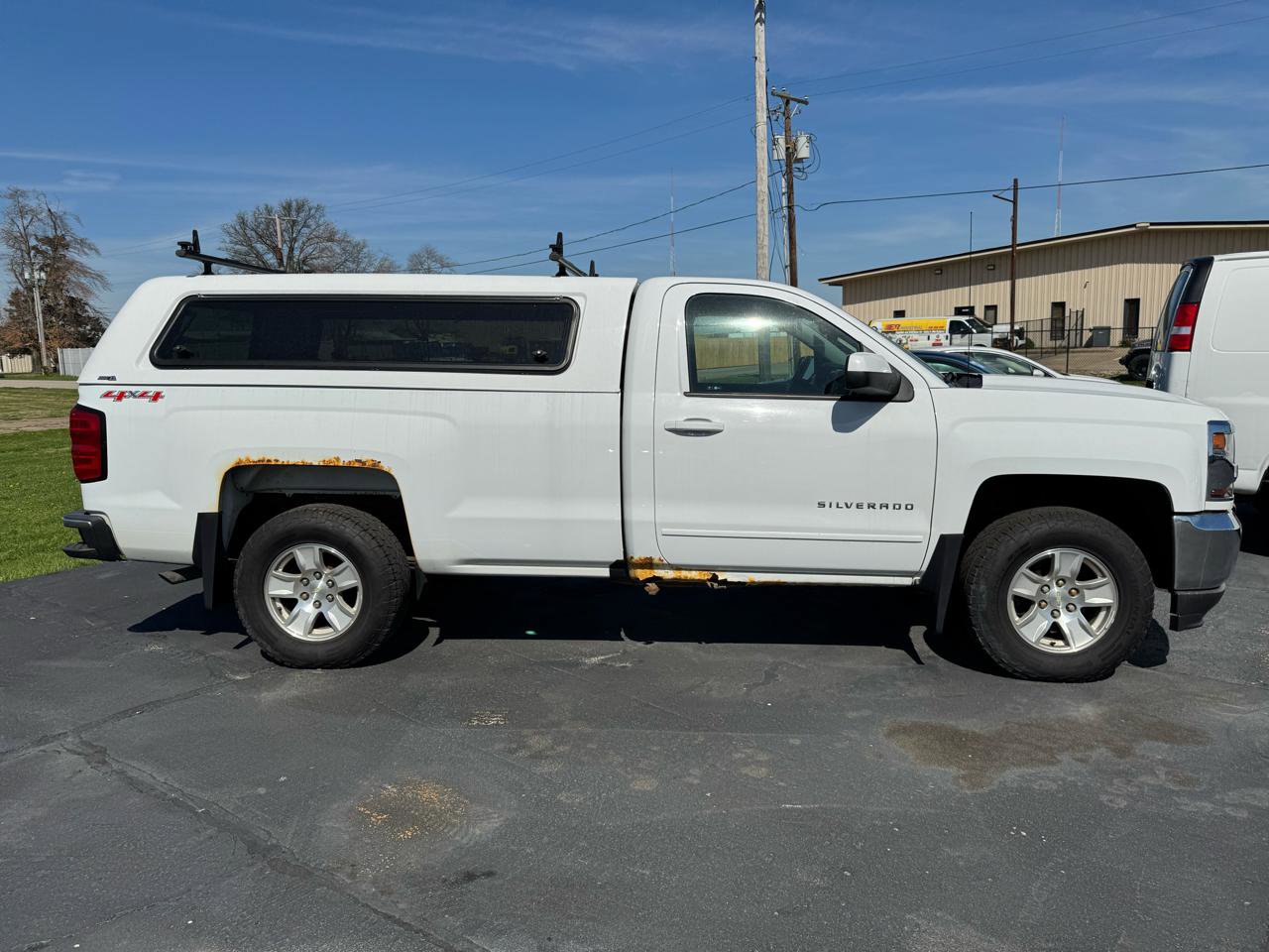 Used 2017 Chevrolet Silverado 1500 LT w/ Trailering Package AWD/4WD image 5