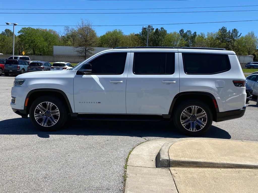 Used 2024 Jeep Wagoneer 4WD w/ Premium Group I image 4