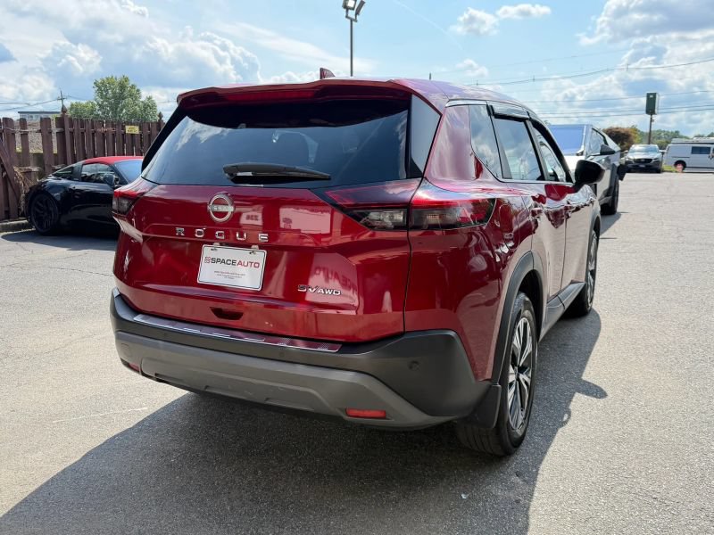 Used 2023 Nissan Rogue SV AWD/4WD image 6