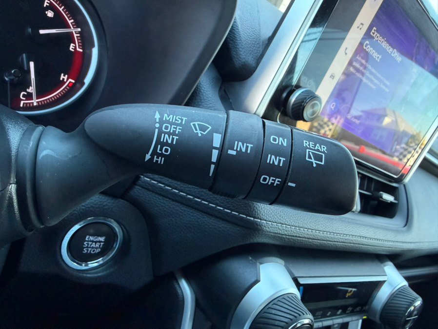 Used 2024 Toyota RAV4 XLE image 29