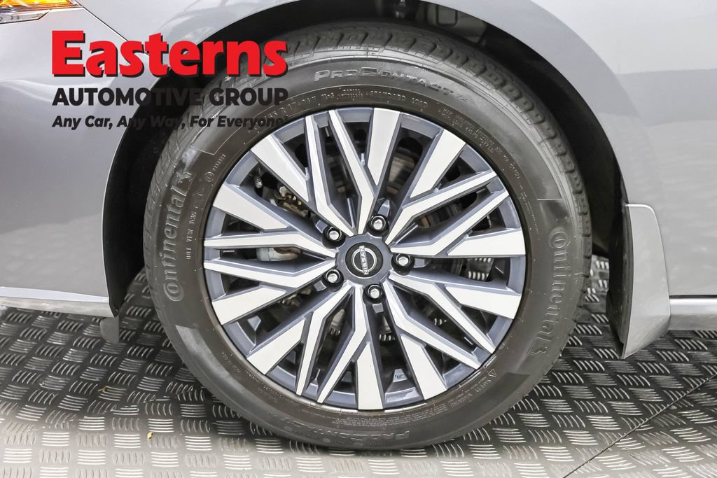 Used 2024 Nissan Altima 2.5 SV w/ SV Premium Package AWD/4WD image 30