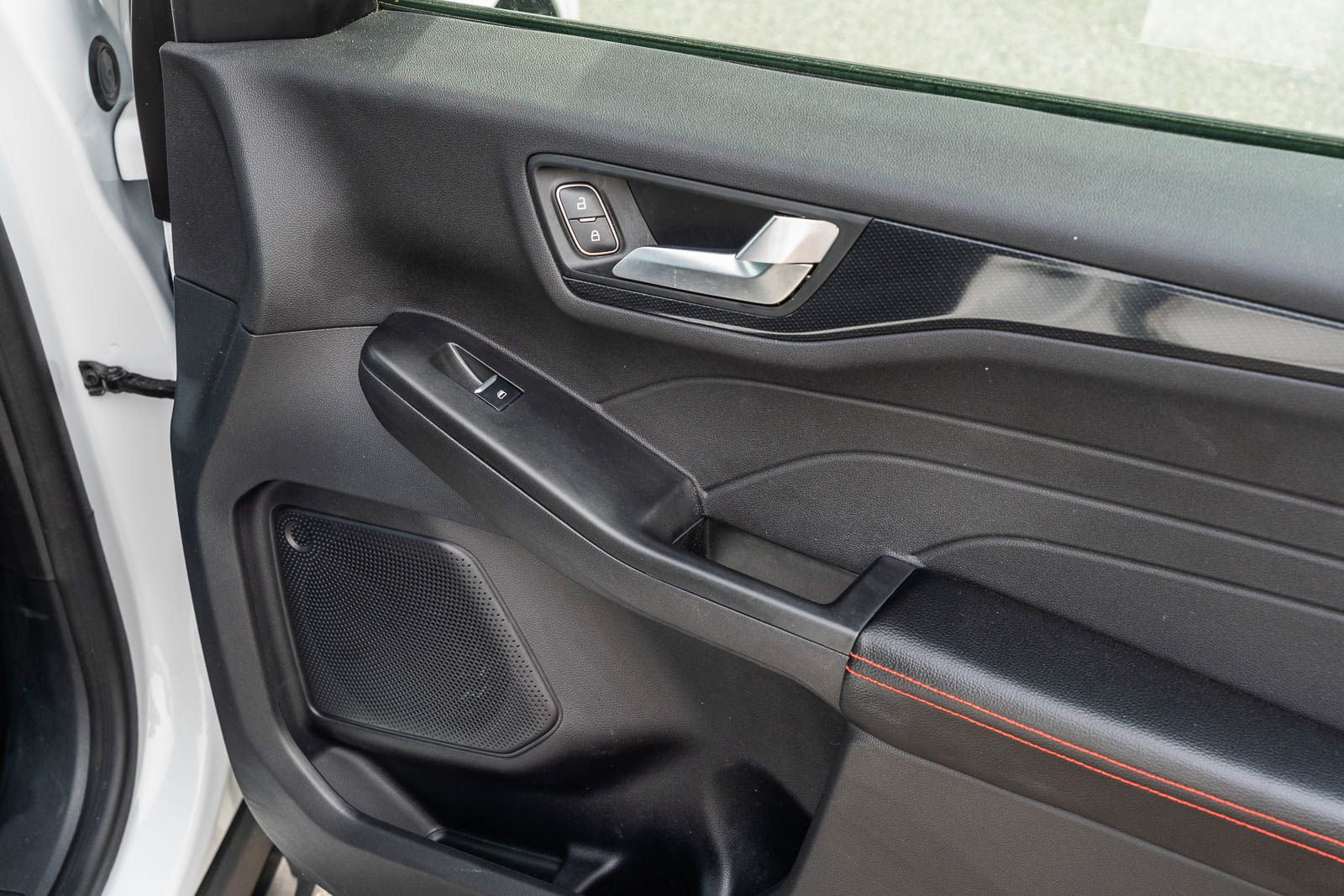 Used 2023 Ford Escape ST-Line Select image 14