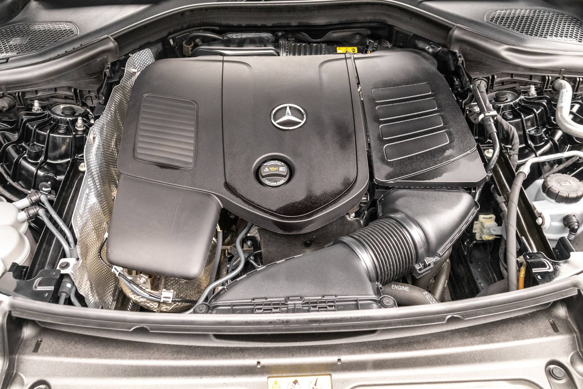 Used 2024 Mercedes-Benz GLC 300 4MATIC image 41