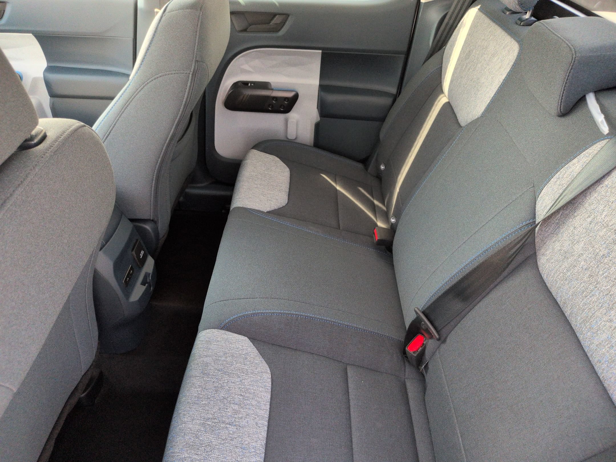 New 2026 Ford Maverick XLT w/ XLT Luxury Package FWD image 29