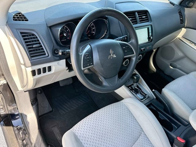 Used 2019 Mitsubishi Outlander Sport ES FWD image 9