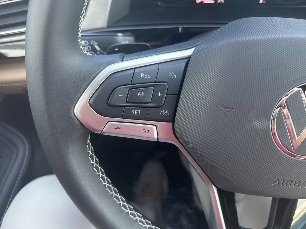 New 2026 Volkswagen Atlas Cross Sport SE image 19
