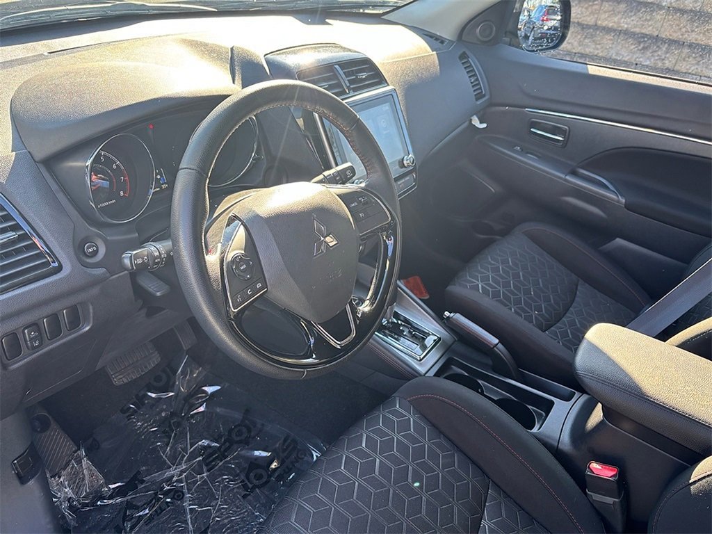 Used 2024 Mitsubishi Outlander Sport LE image 10