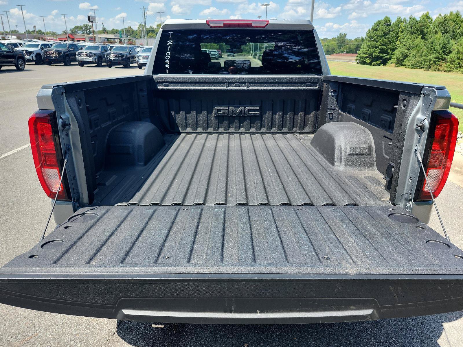 Certified 2026 GMC Sierra 1500 SLE AWD/4WD image 11