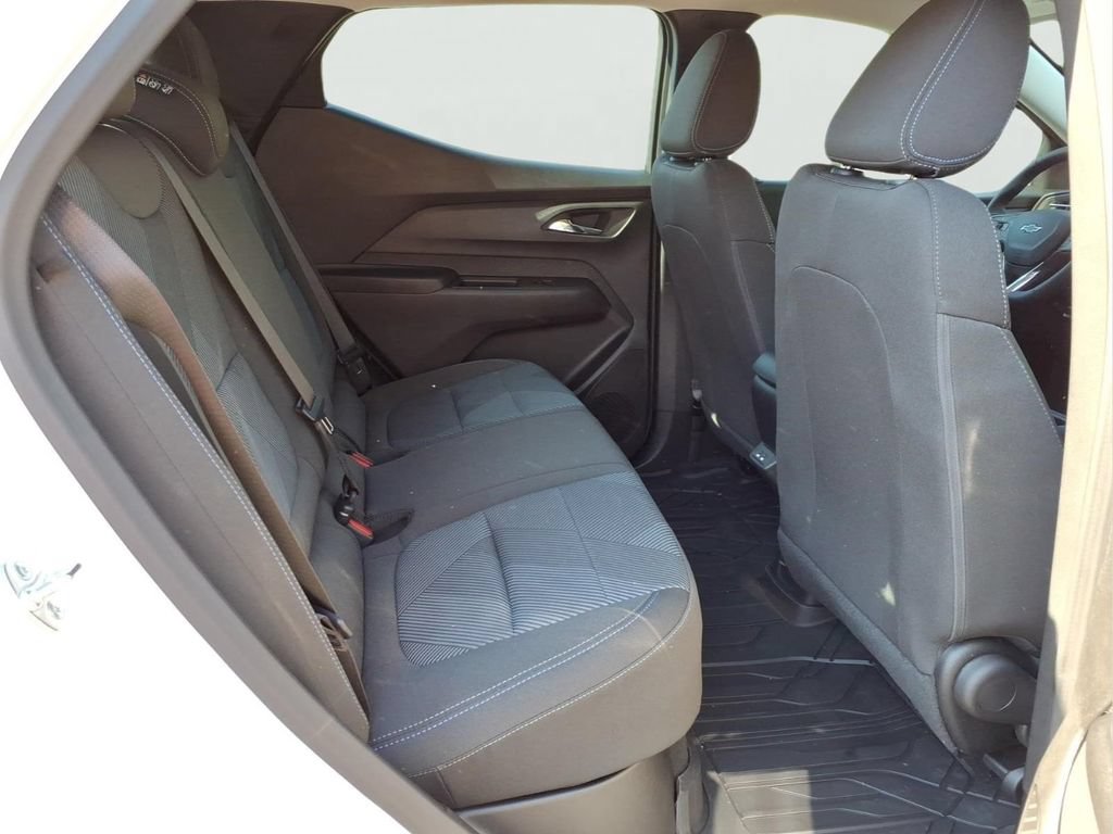 New 2027 Chevrolet Bolt LT w/ Comfort Package FWD image 36