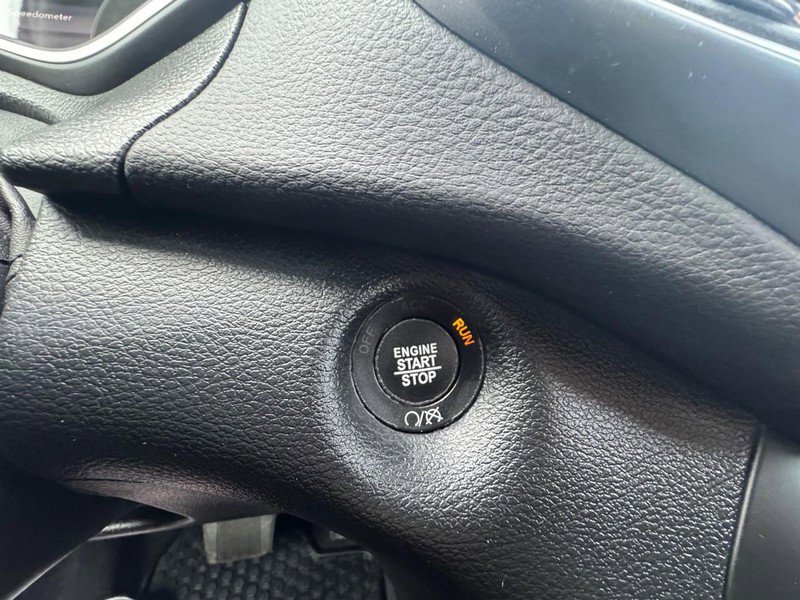 Used 2022 Jeep Cherokee Trailhawk w/ Comfort/Convenience Group image 17