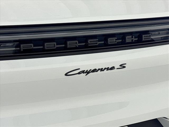New 2025 Porsche Cayenne S AWD/4WD image 25