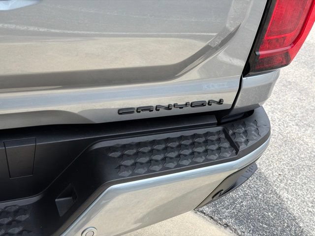Used 2023 GMC Canyon Denali AWD/4WD image 8