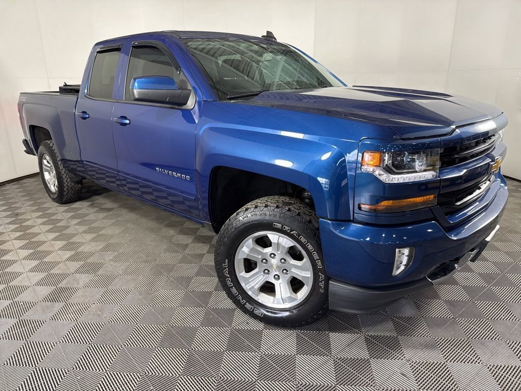 Used 2017 Chevrolet Silverado 1500 LT w/ All Star Edition image 2
