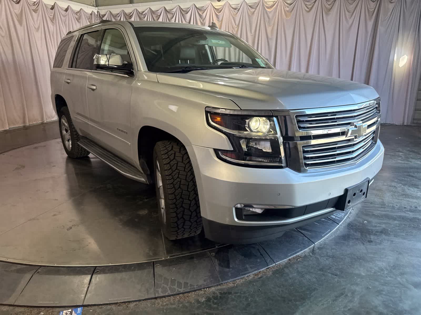 Used 2019 Chevrolet Tahoe Premier AWD/4WD image 3