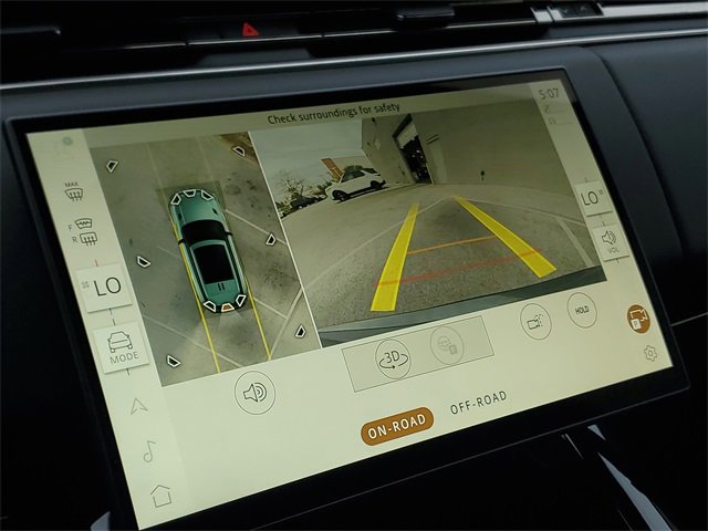 Certified 2025 Land Rover Range Rover Sport SE image 29