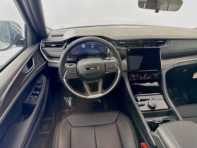 New 2025 Jeep Grand Cherokee Limited image 23