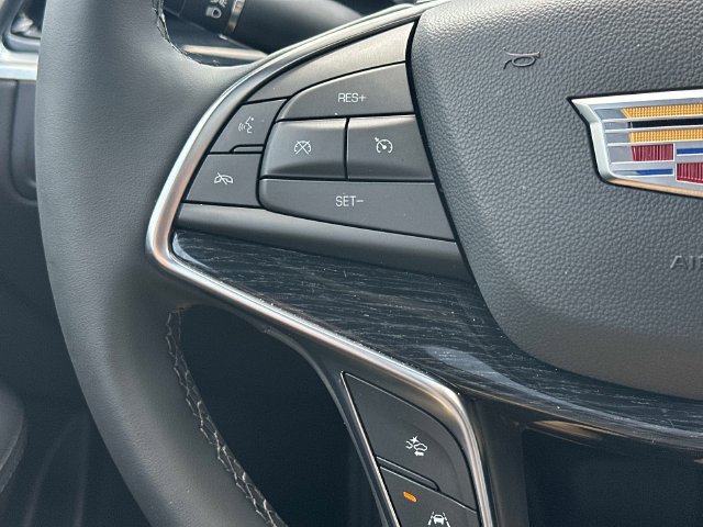 Used 2025 Cadillac XT5 Premium Luxury AWD/4WD image 24