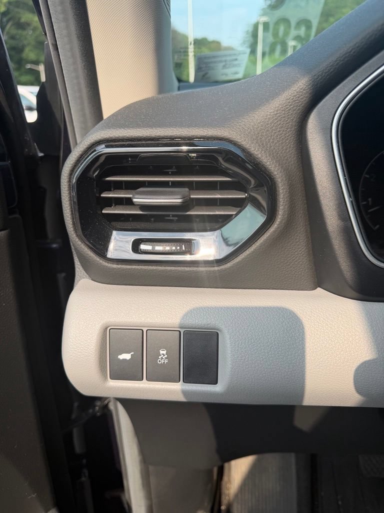 Used 2025 Honda Pilot EX-L image 42