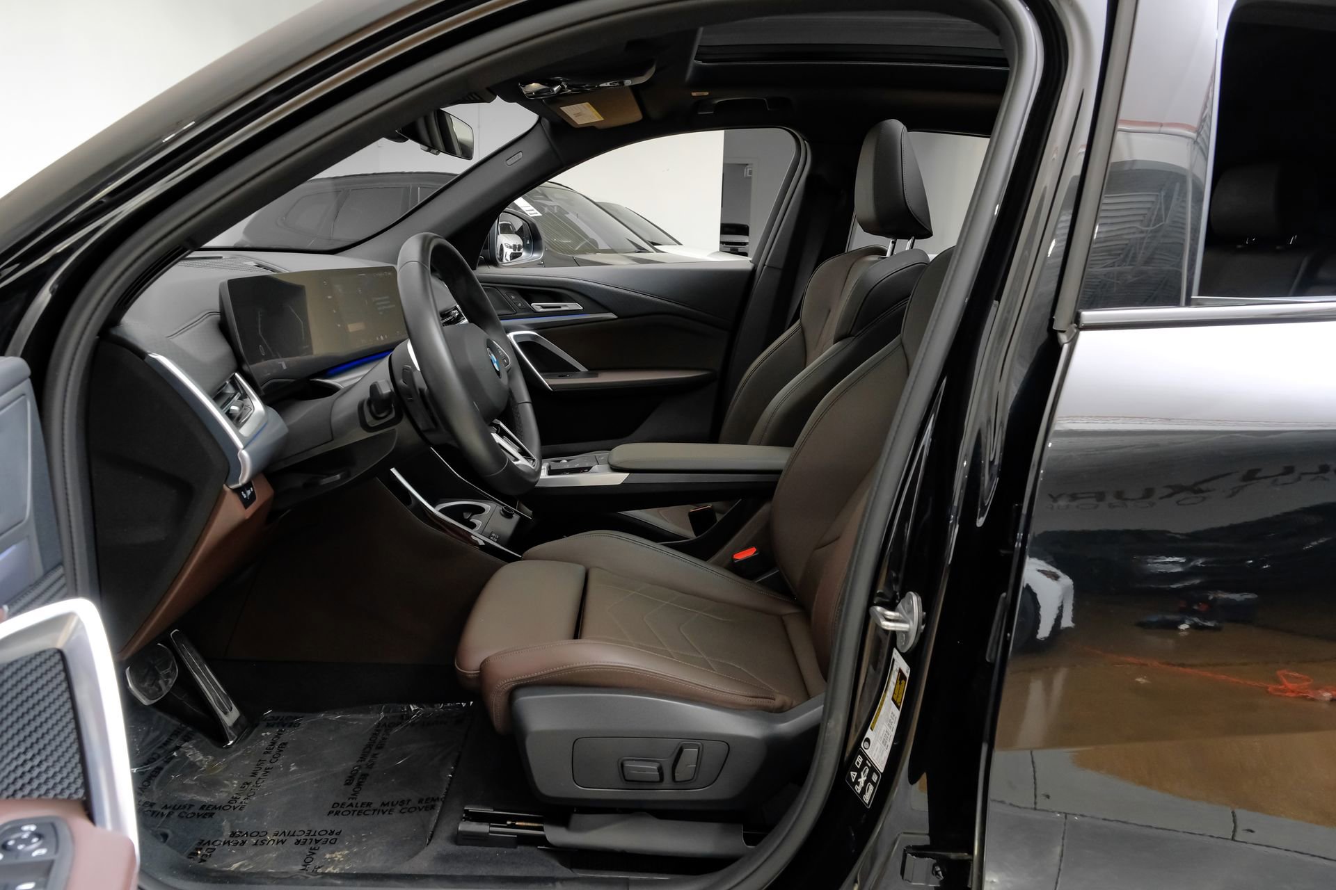 Used 2025 BMW X2 xDrive28i image 4