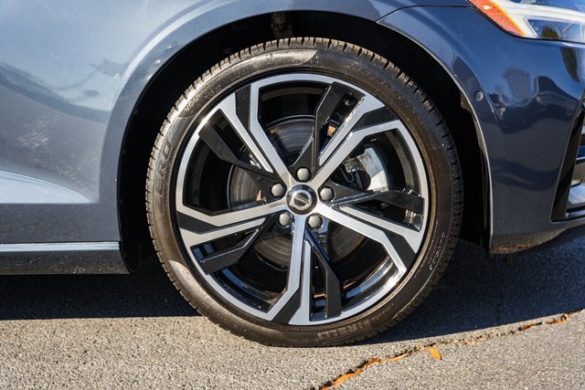 Certified 2024 Volvo S60 B5 Ultimate image 13