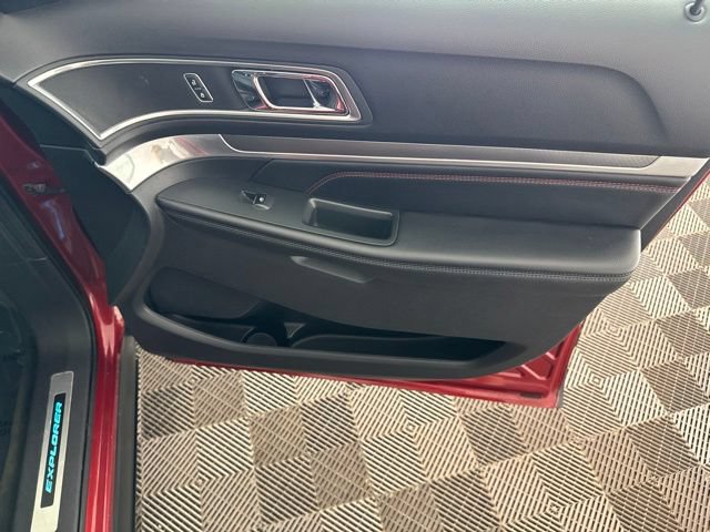 Used 2016 Ford Explorer Sport w/ Equipment Group 401A AWD/4WD image 19