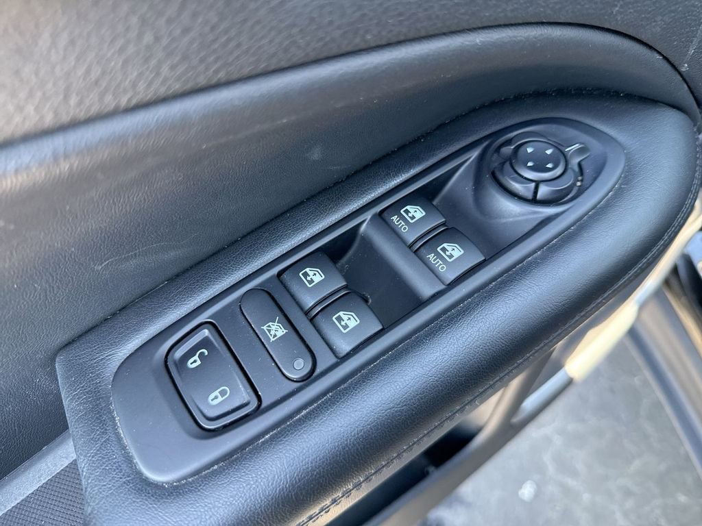 Used 2020 Jeep Compass Latitude image 13