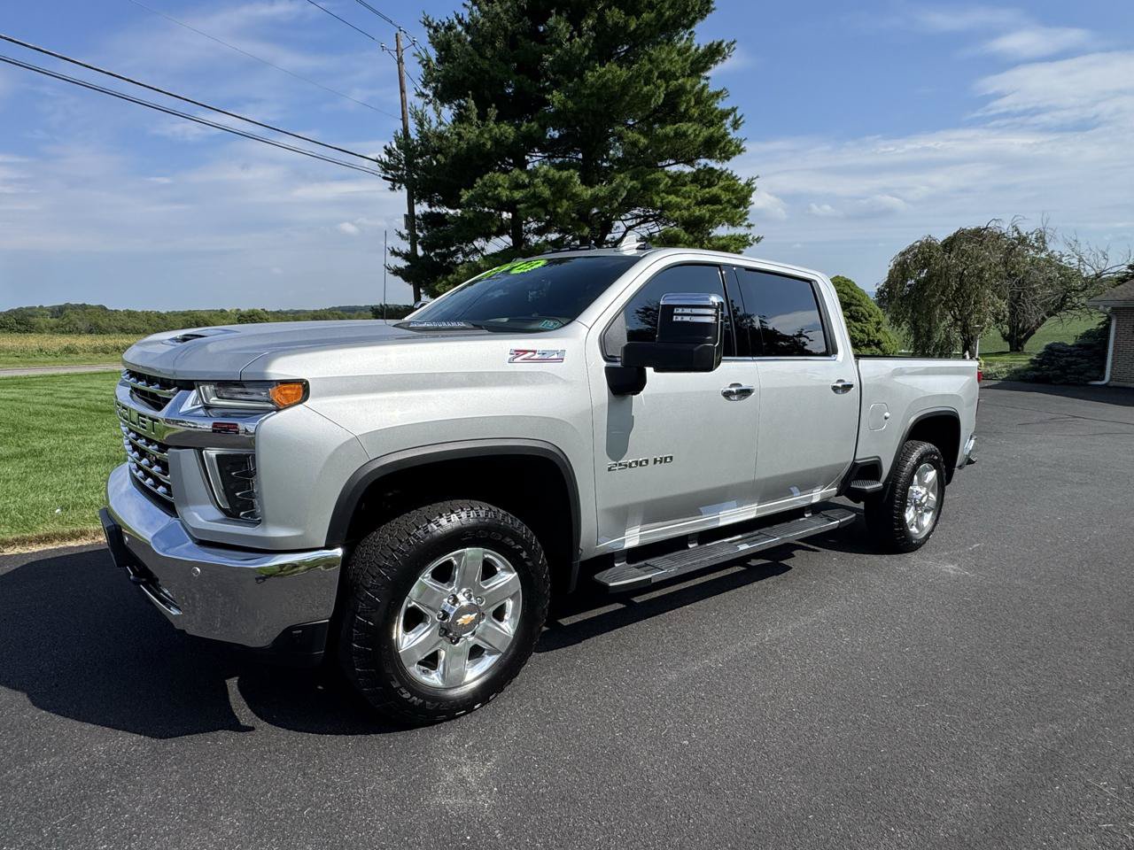 Used 2023 Chevrolet Silverado 2500 LTZ w/ LTZ Plus Package AWD/4WD image 2