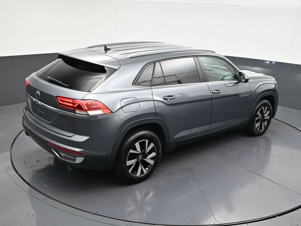 Used 2022 Volkswagen Atlas Cross Sport SE FWD image 24