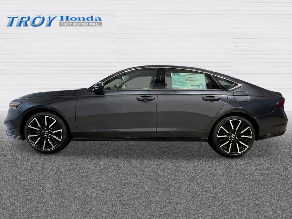 New 2026 Honda Accord Touring image 2
