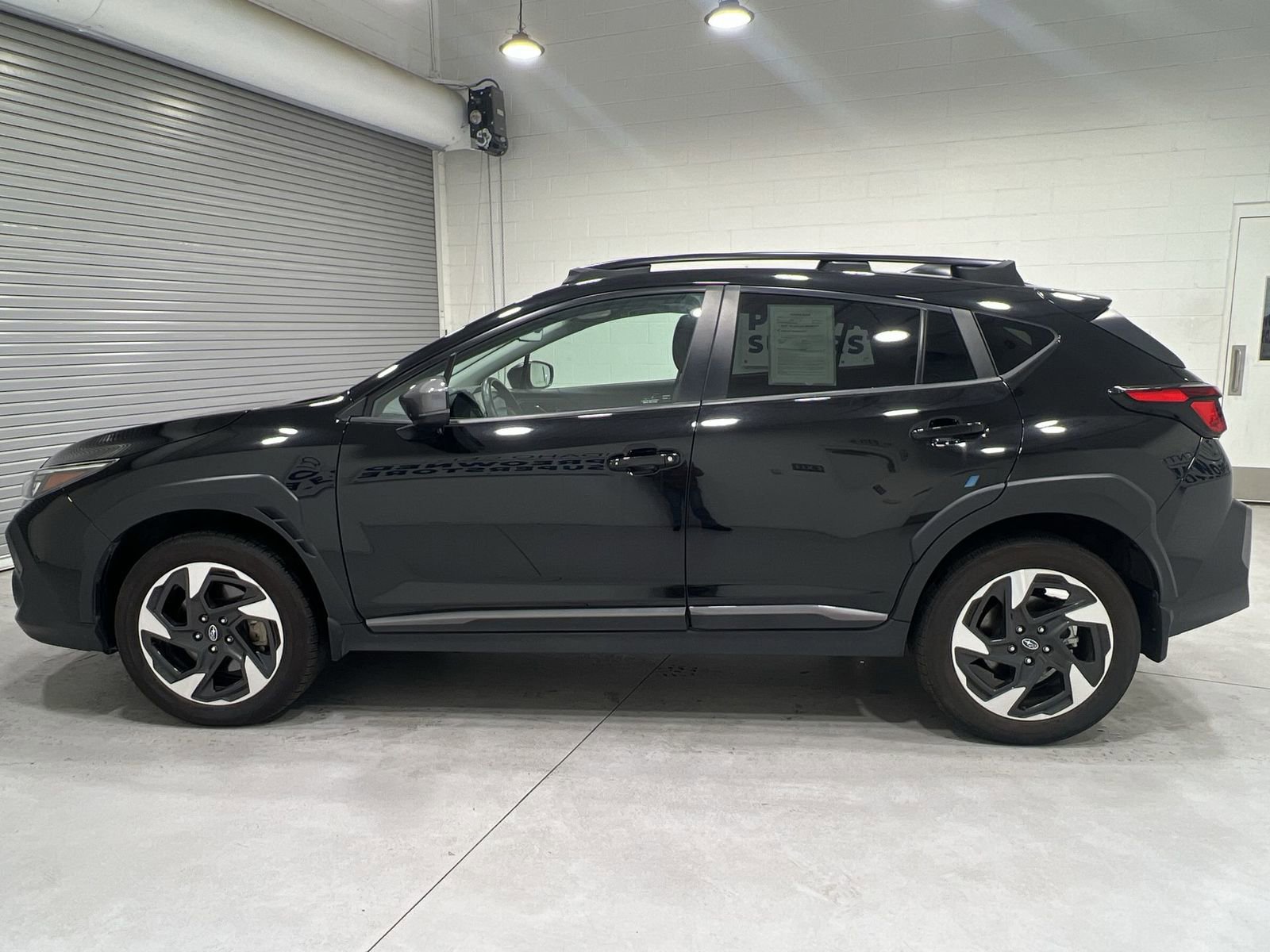 Used 2024 Subaru Crosstrek 2.5i Limited w/ Crosstrek Mirror Package image 5