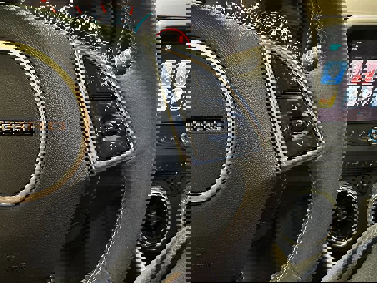 Used 2018 Chevrolet Camaro SS image 27