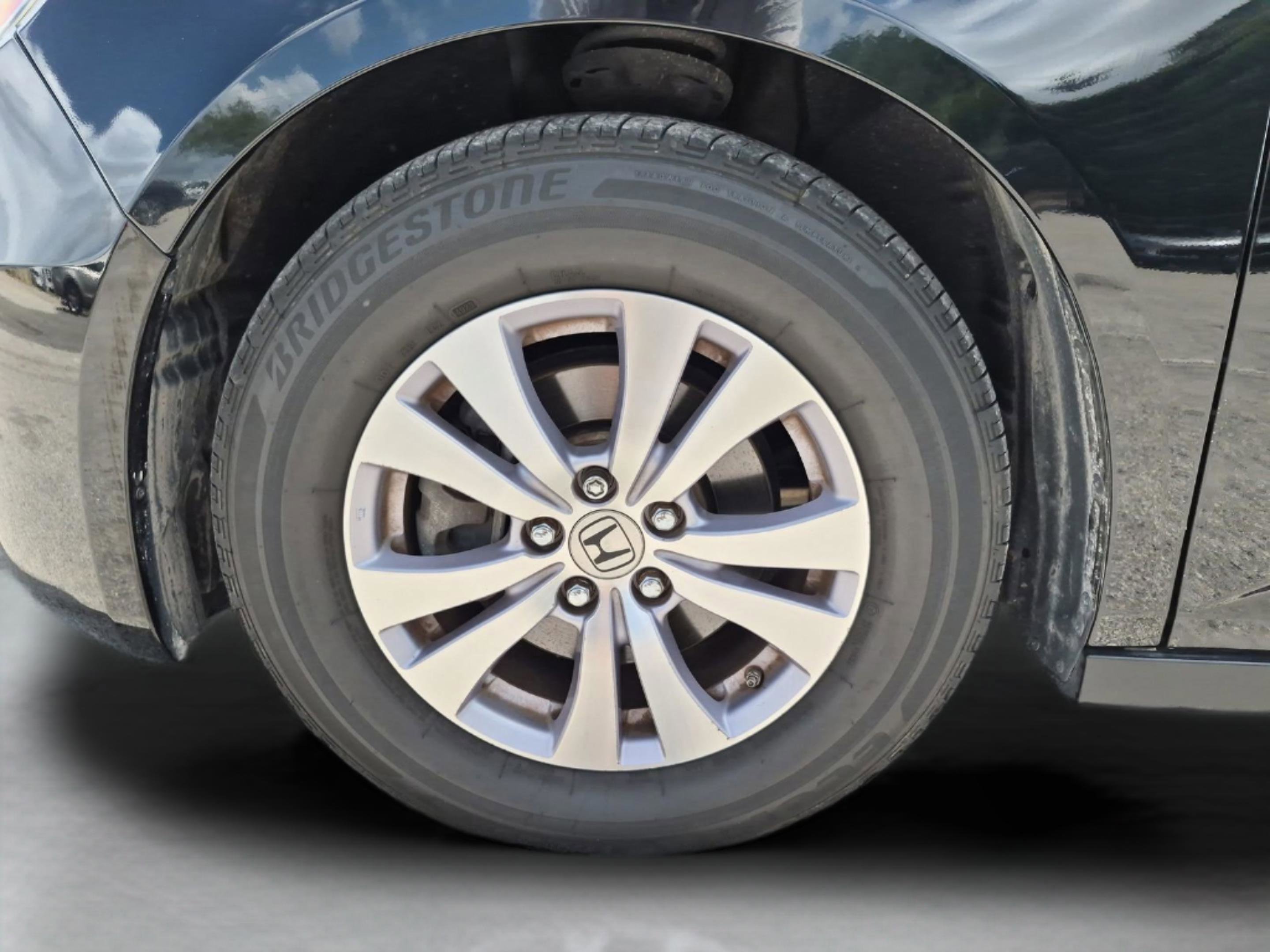 Used 2016 Honda Odyssey EX-L image 32